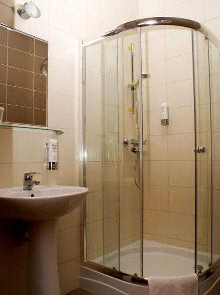 Hotel Belfort Łomża Habitación foto