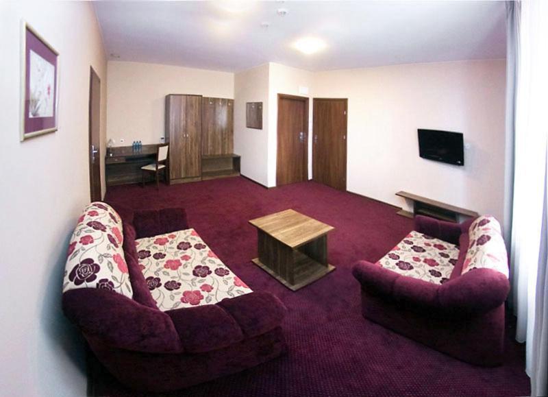 Hotel Belfort Łomża Habitación foto